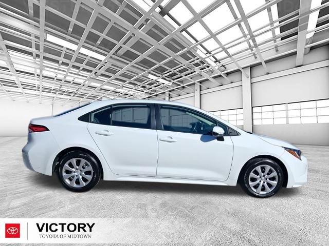 Certified 2025 Toyota Corolla LE image 2