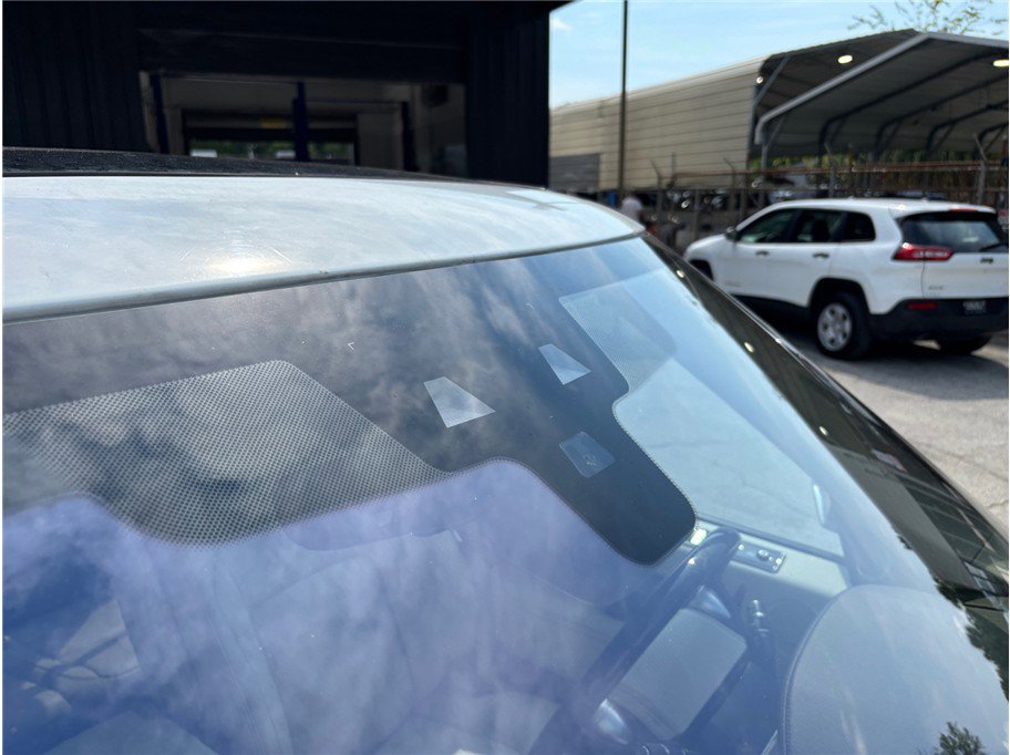 Used 2018 Land Rover Range Rover image 12