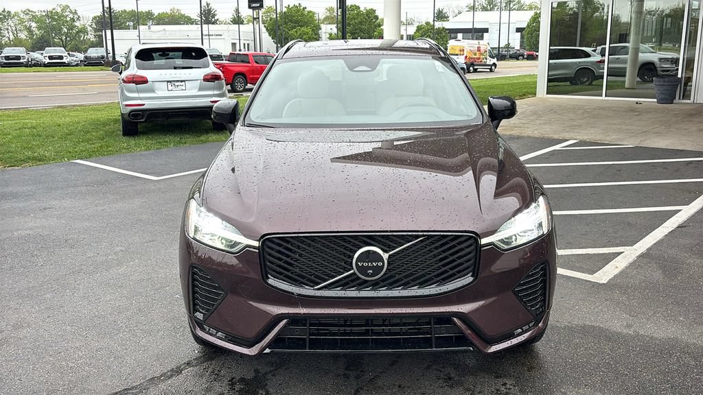 New 2026 Volvo XC60 B5 Plus AWD/4WD image 5