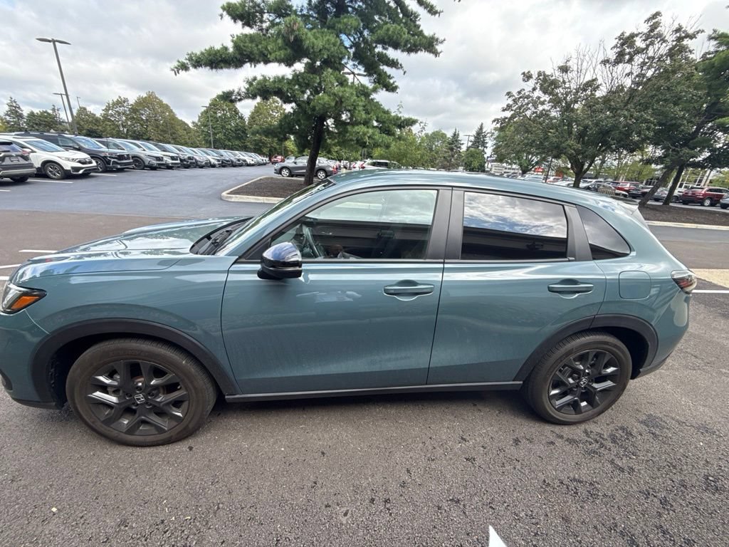 Used 2024 Honda HR-V Sport image 10