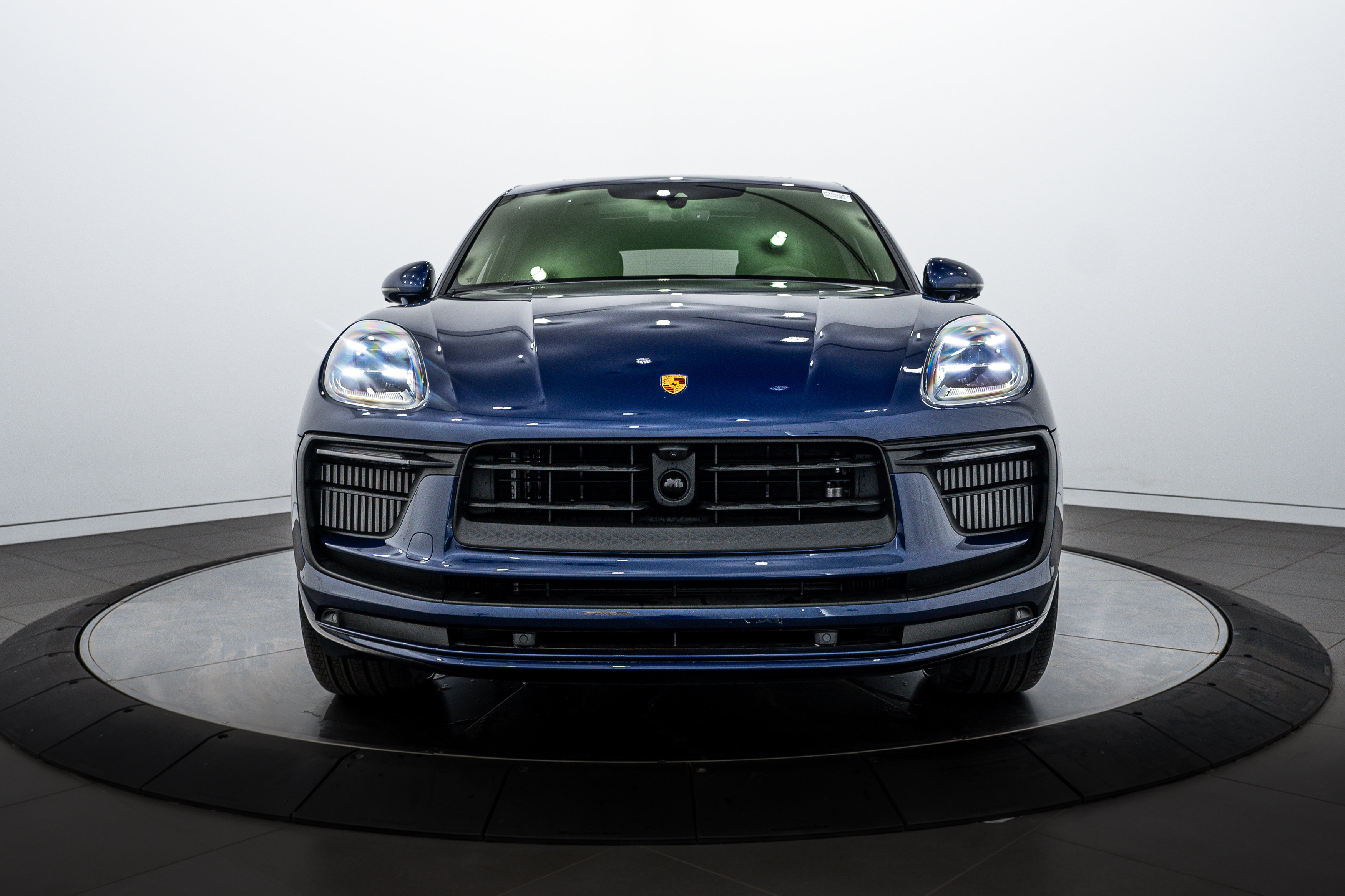 New 2025 Porsche Macan S image 10
