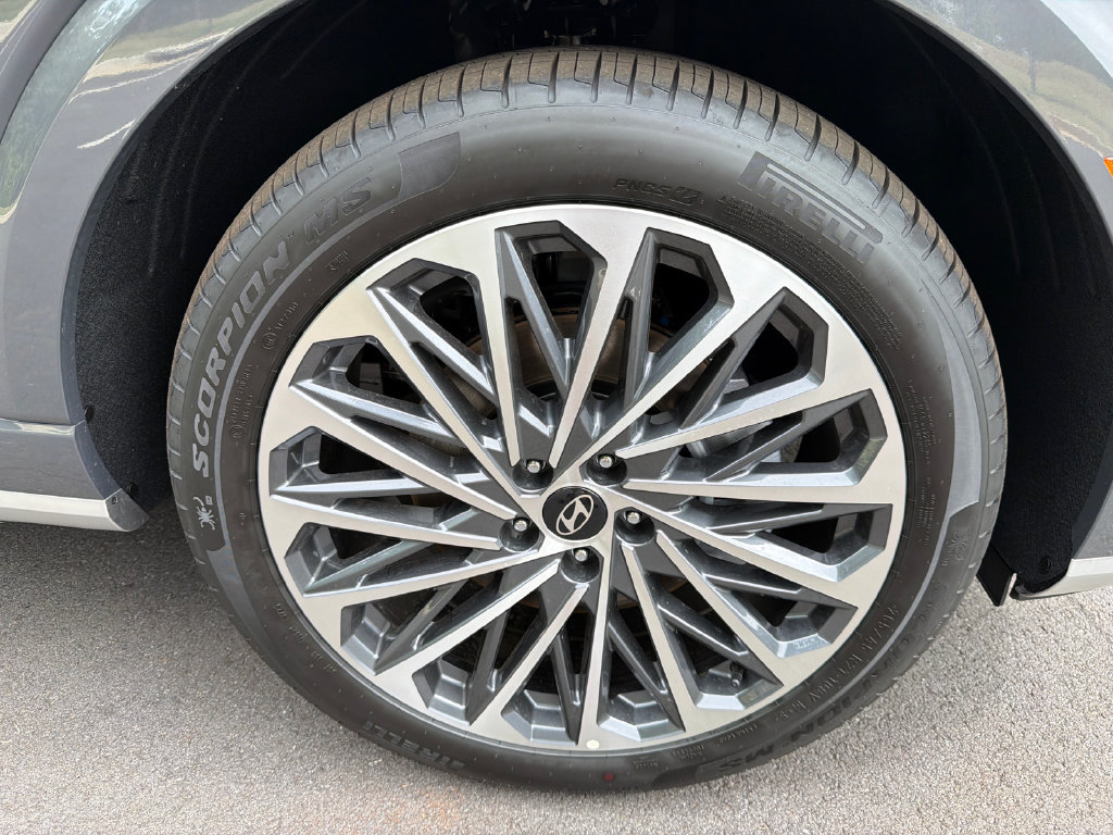 New 2026 Hyundai Palisade Calligraphy FWD image 13