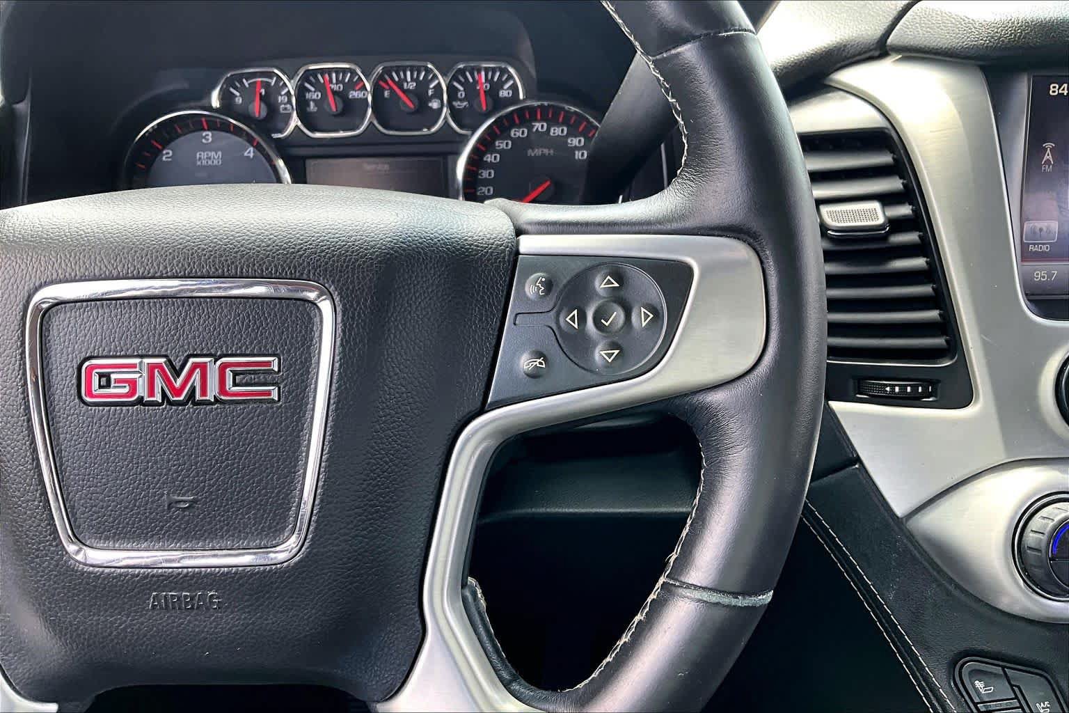 Used 2016 GMC Yukon SLT RWD image 25