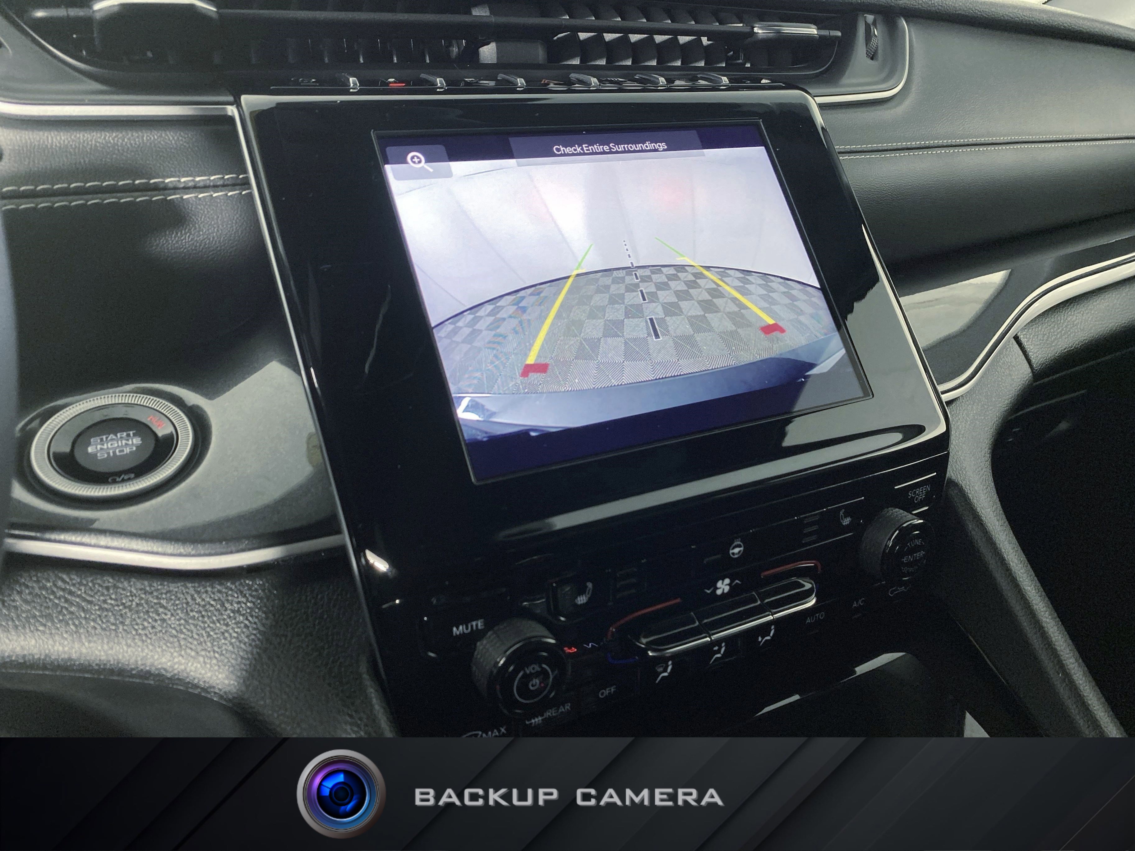 Used 2023 Jeep Grand Cherokee L Laredo image 4