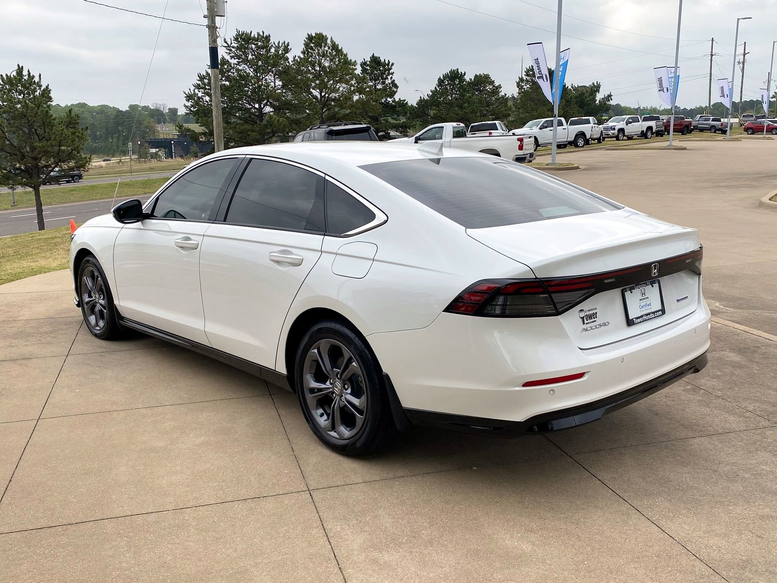 Used 2024 Honda Accord EX-L image 4