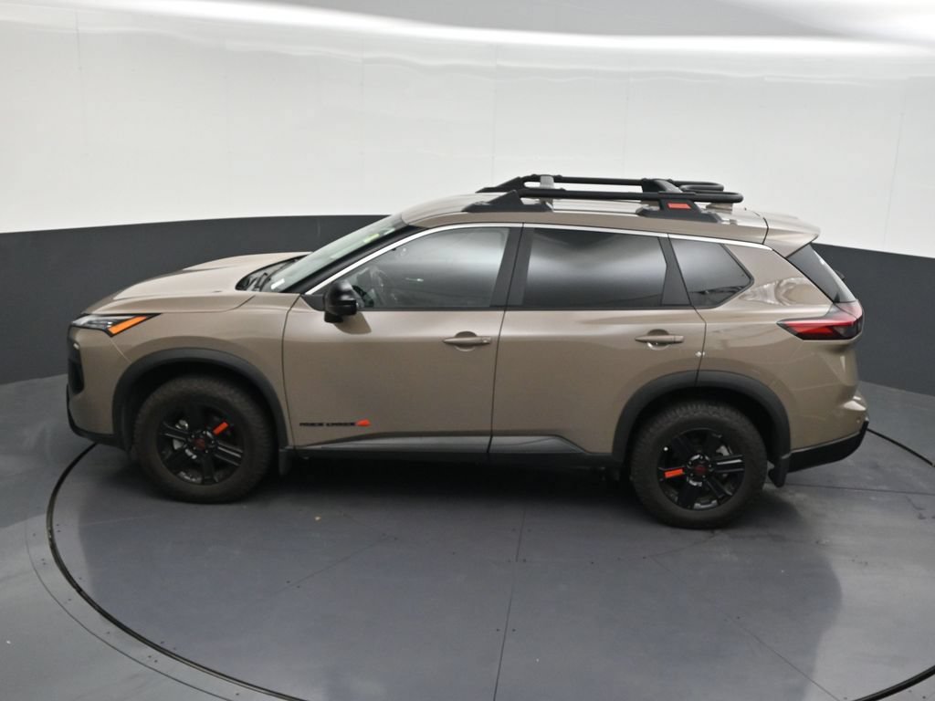 Used 2025 Nissan Rogue SV w/ Rock Creek Premium Package AWD/4WD image 17