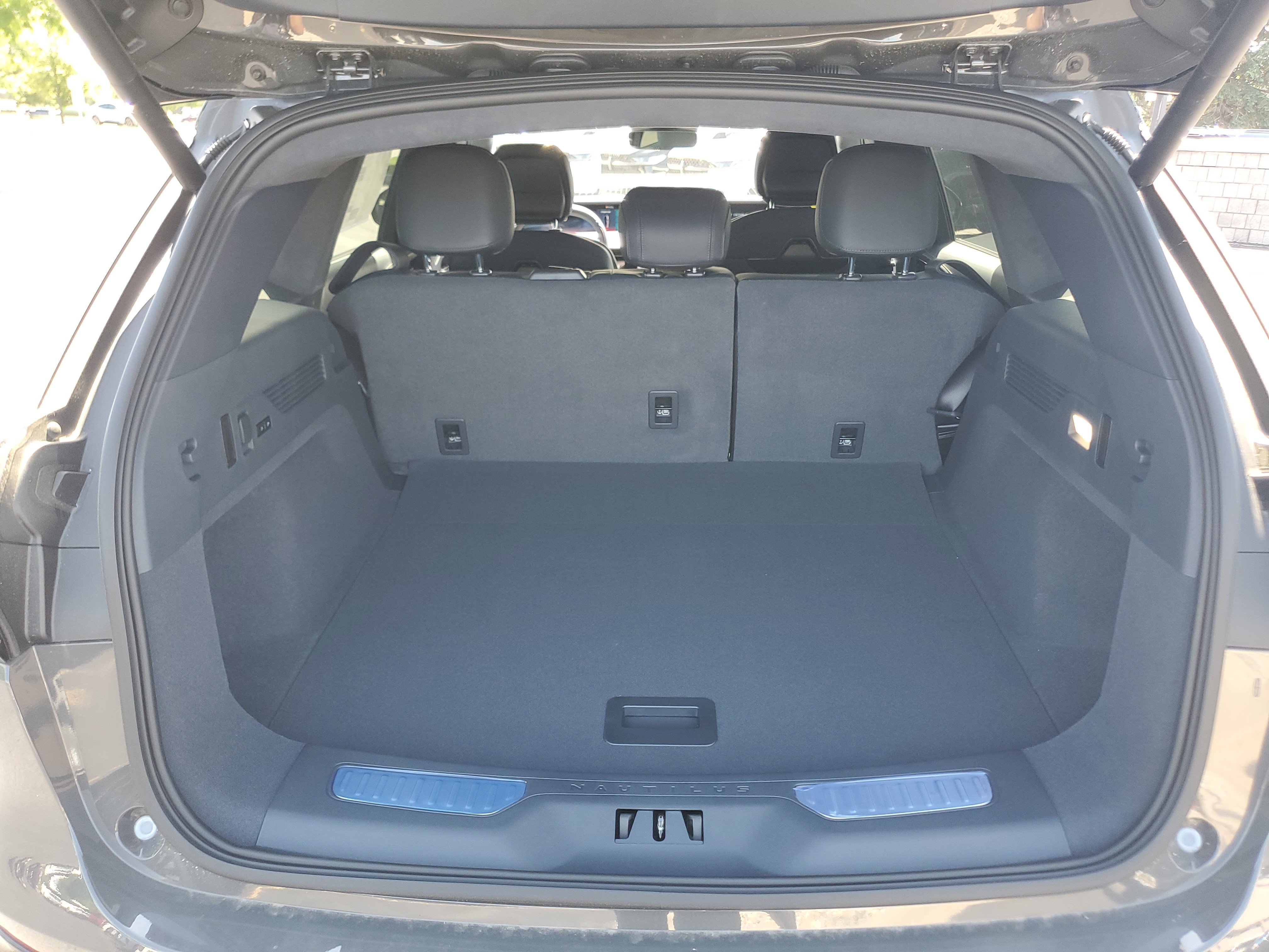 New 2026 Lincoln Nautilus Black Label AWD/4WD image 32