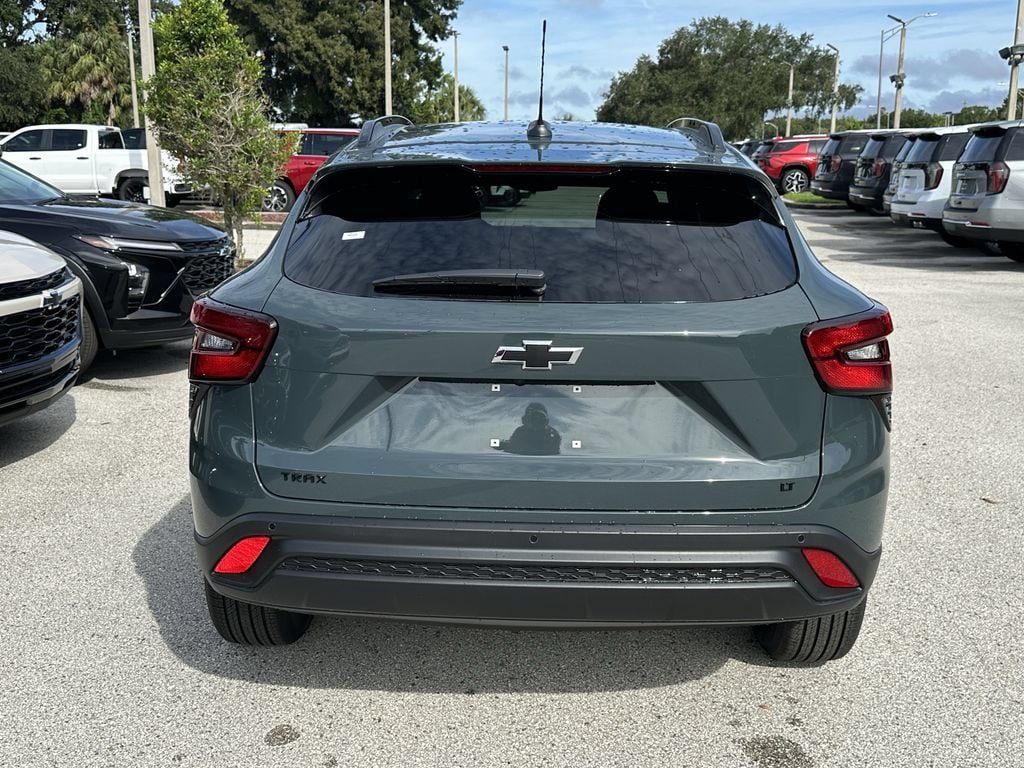 New 2026 Chevrolet Trax LT w/ Driver Confidence Package FWD image 6