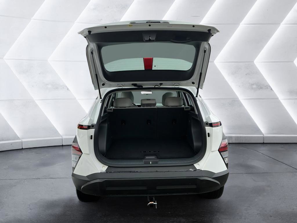 Certified 2026 Hyundai Kona SE image 7