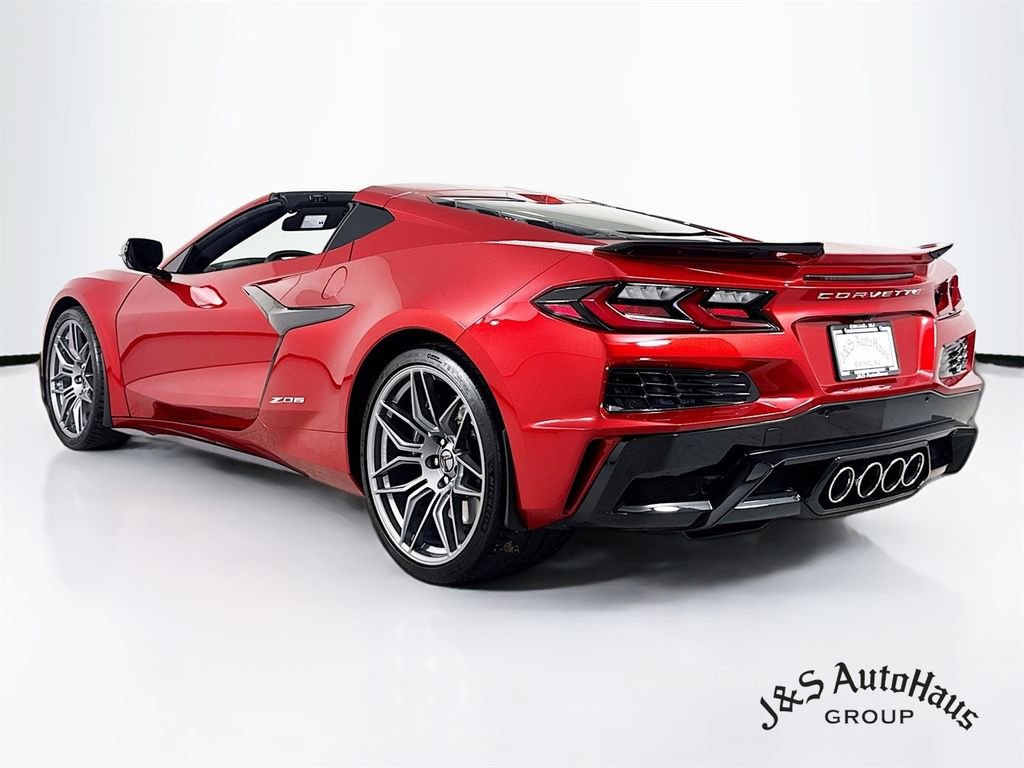 Used 2024 Chevrolet Corvette Z06 w/ Chrome Exterior Badge Package RWD image 5