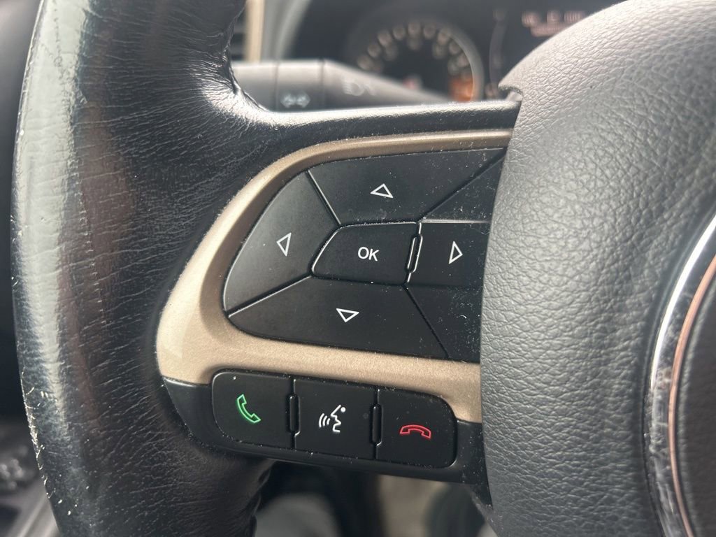 Used 2016 Jeep Renegade 75th Anniversary AWD/4WD image 24