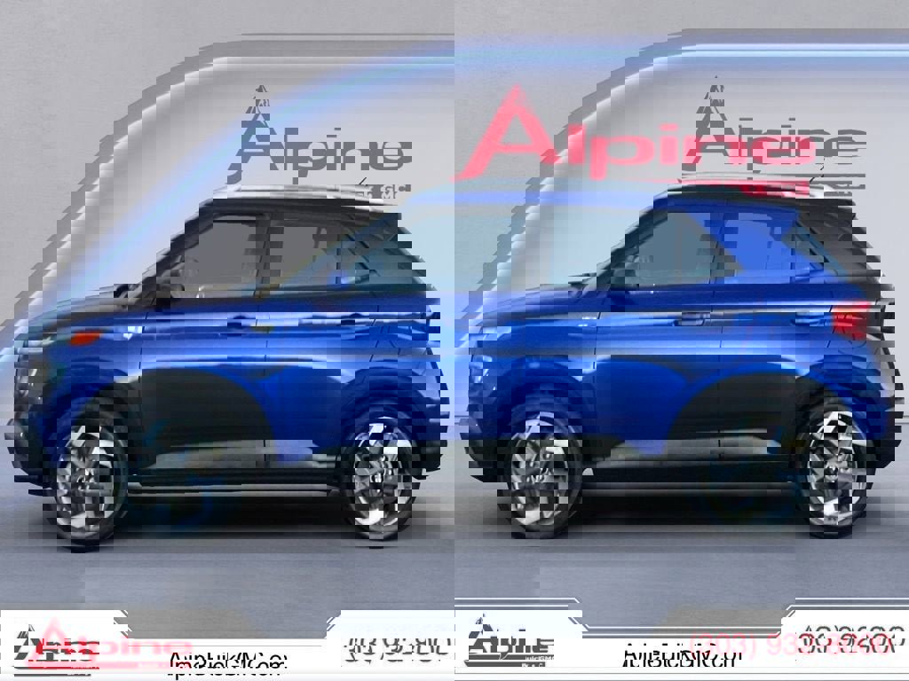 Used 2025 Hyundai Venue SEL image 2
