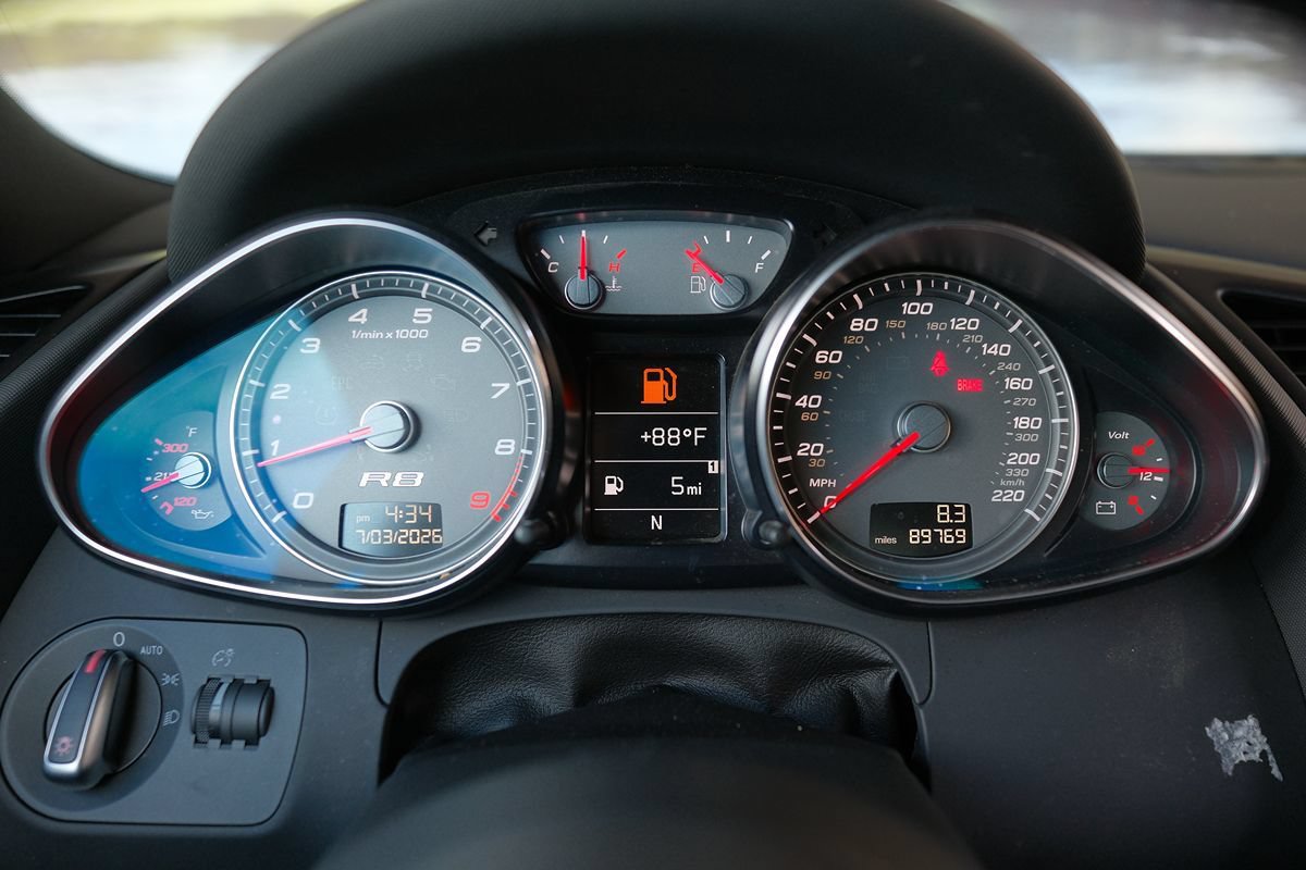 Used 2012 Audi R8 V8 AWD/4WD image 18