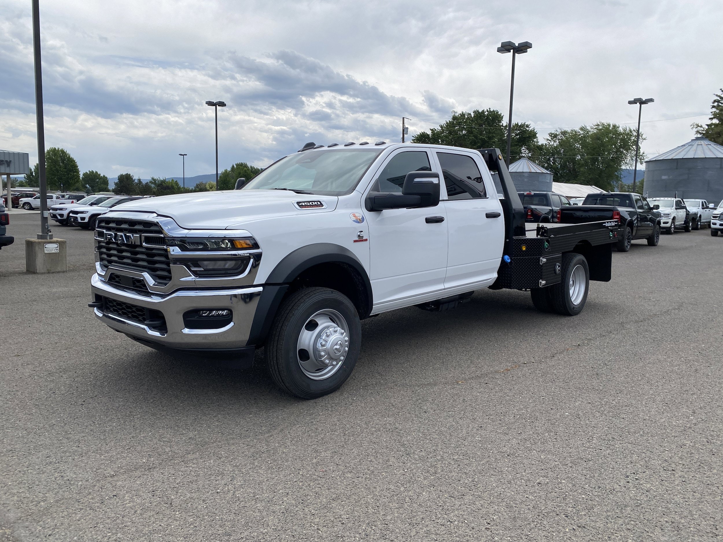 New 2025 RAM 4500 Tradesman AWD/4WD image 12