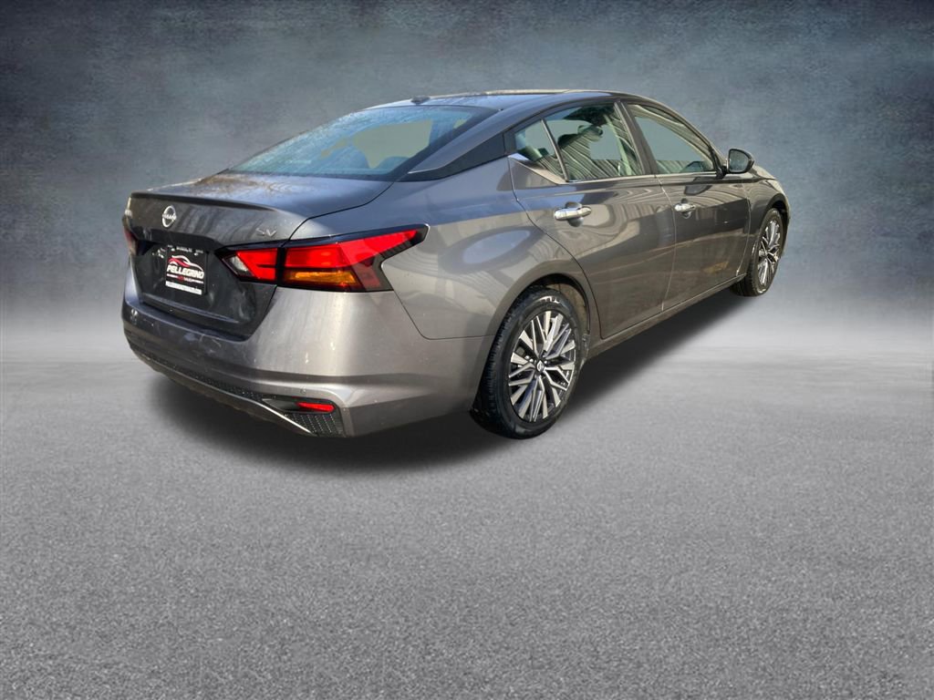 Used 2023 Nissan Altima 2.5 SV image 7