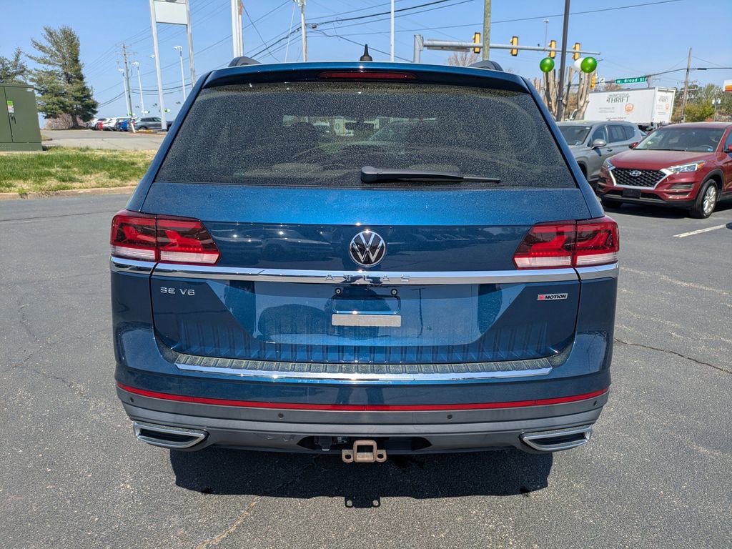 Certified 2022 Volkswagen Atlas SE image 5