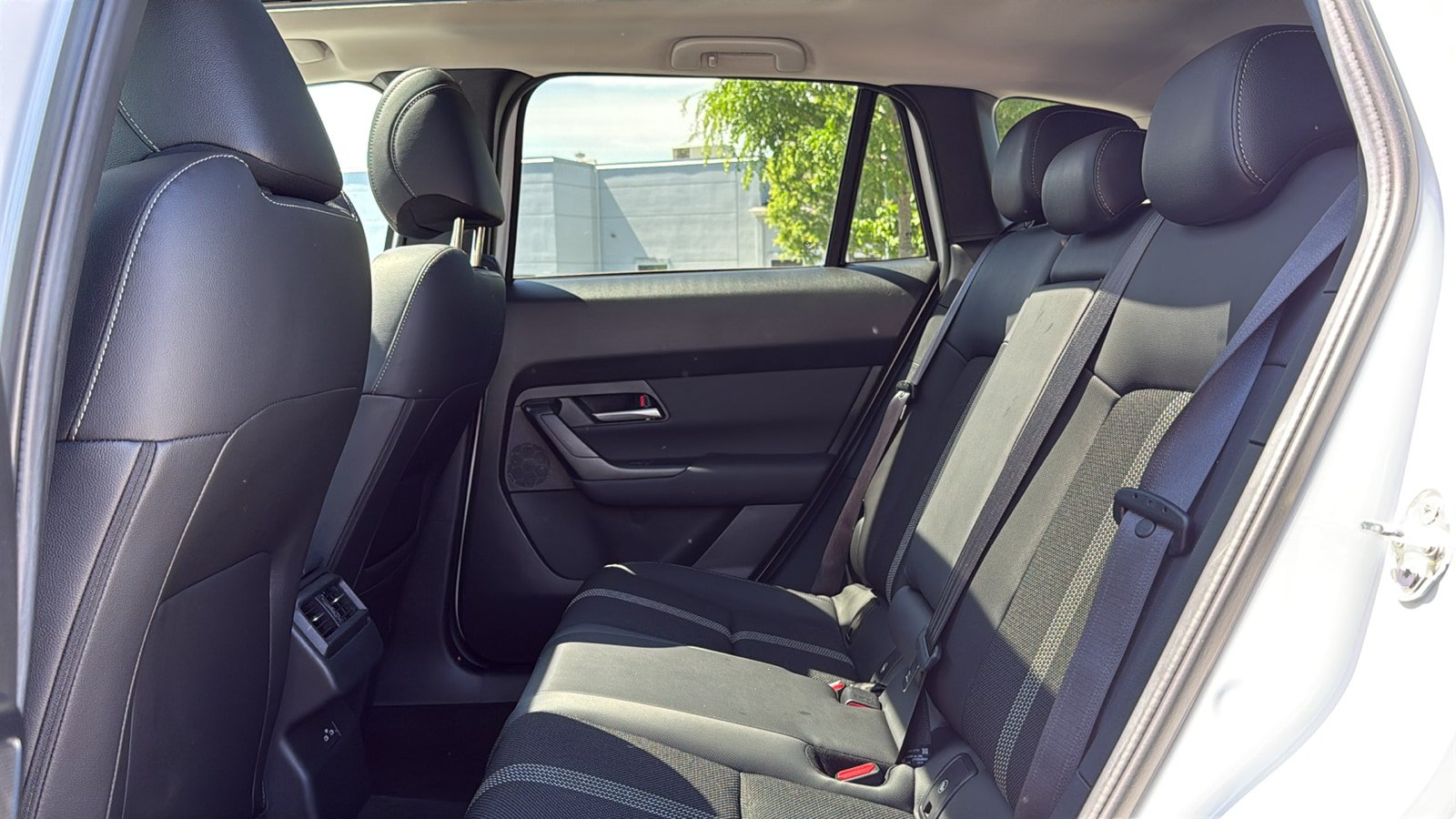 Certified 2025 MAZDA CX-50 AWD 2.5 S w/ Premium Package image 25