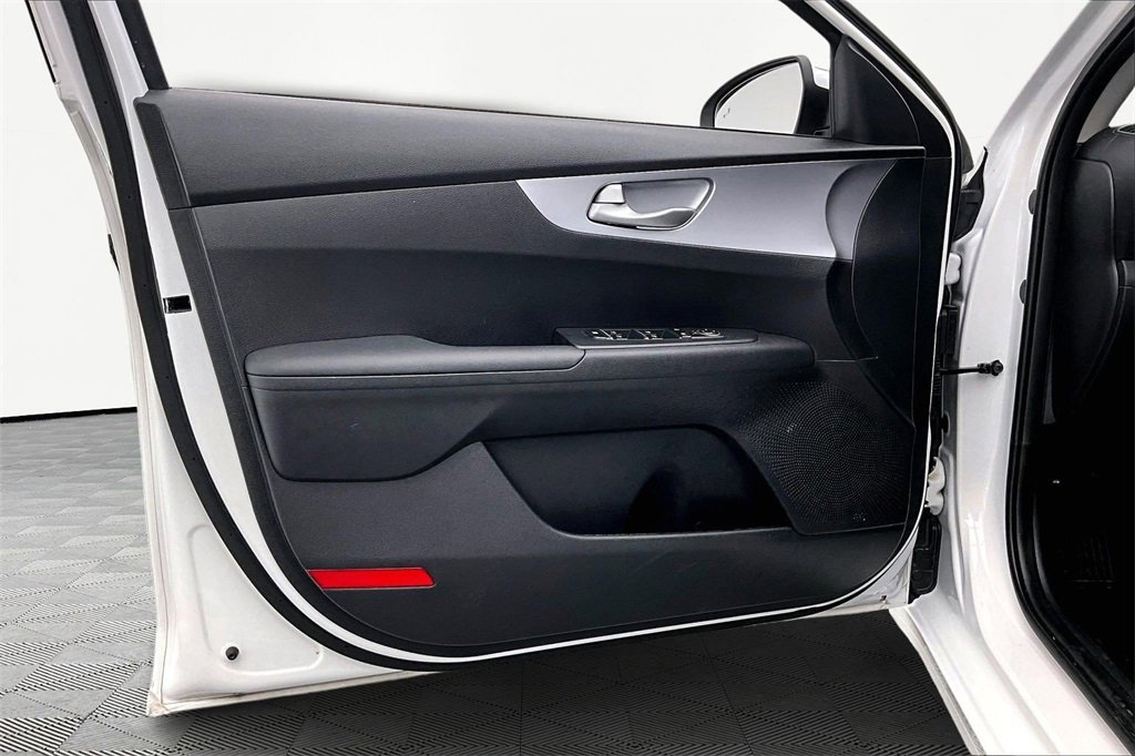 Used 2024 Kia Forte LXS w/ LXS Technology Package image 23