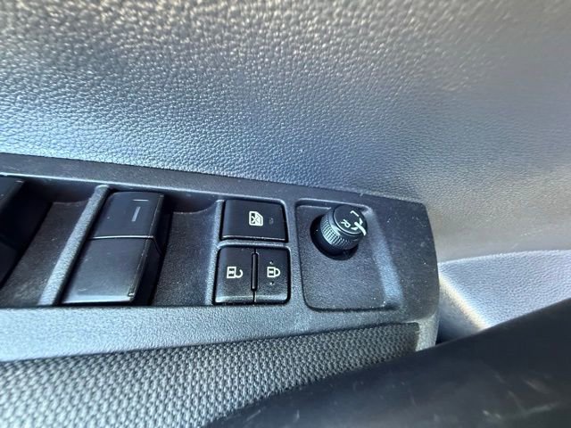 Used 2025 Toyota Corolla LE FWD image 16