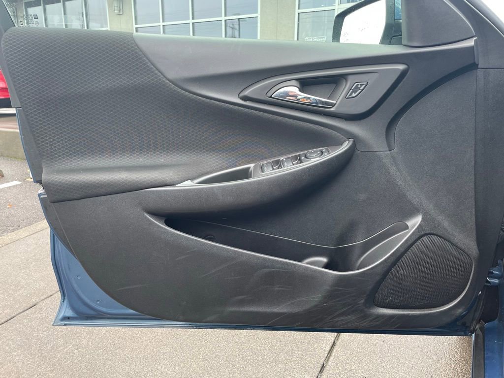 Used 2024 Chevrolet Malibu LT image 11