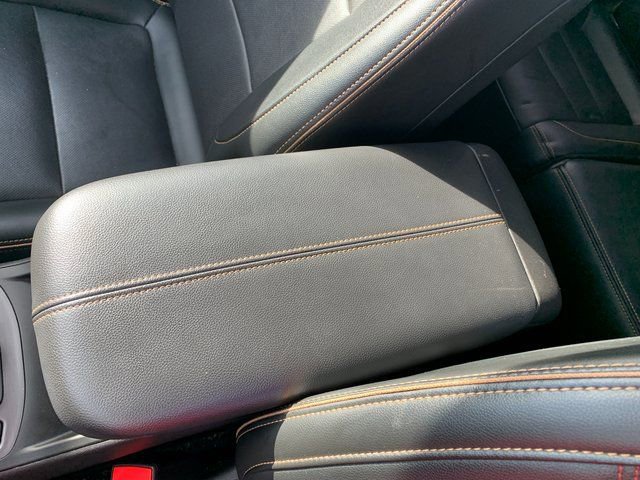 Used 2022 GMC Terrain AT4 image 25