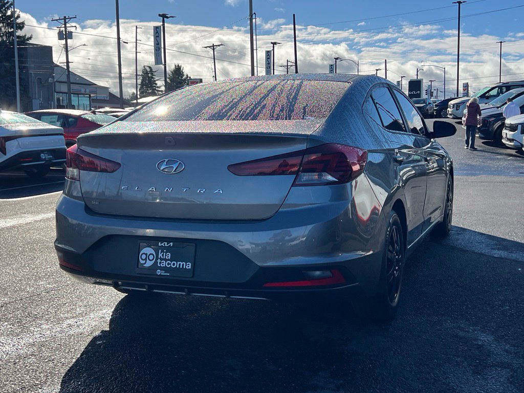 Used 2020 Hyundai Elantra SE FWD image 9