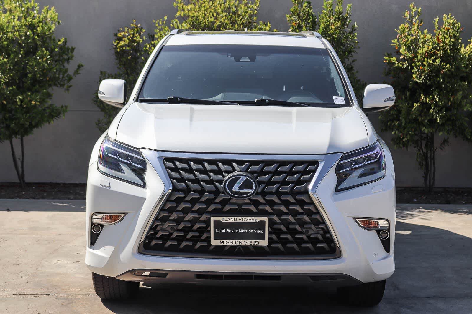 Used 2022 Lexus GX 460 Premium w/ Premium Package AWD/4WD image 2
