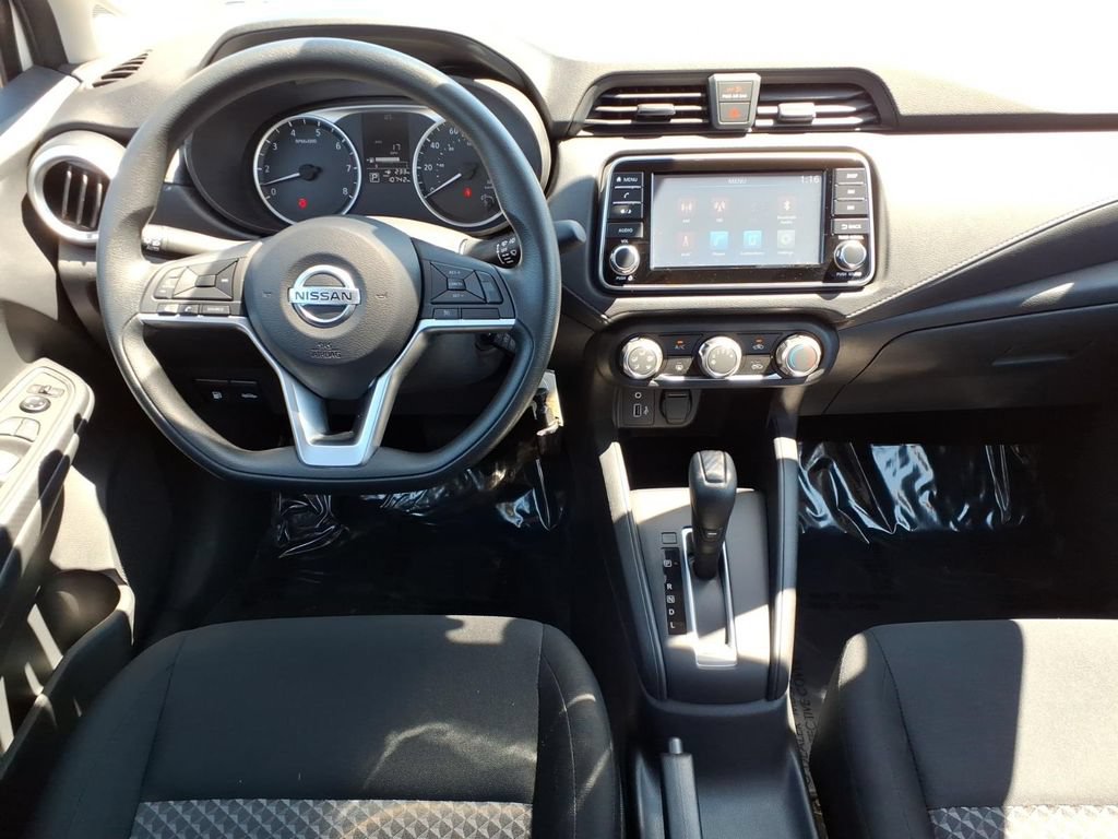 Used 2022 Nissan Versa S FWD image 13