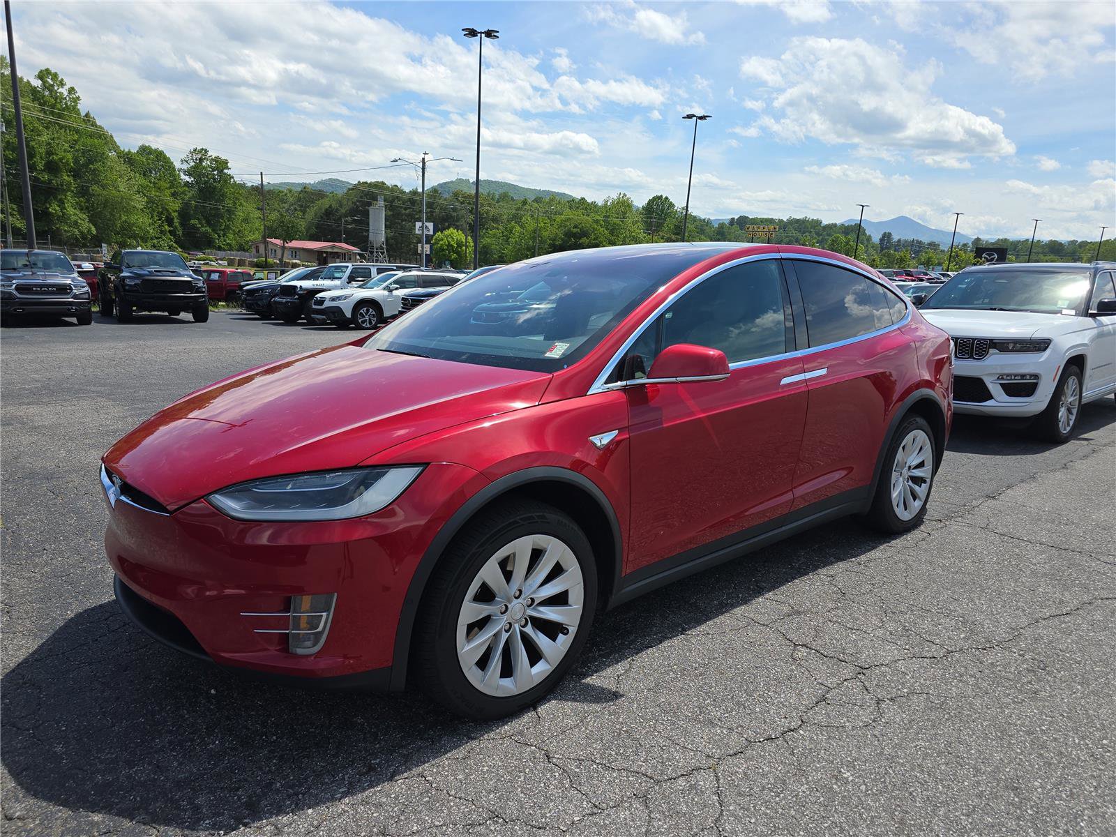 Used 2016 Tesla Model X 75D AWD/4WD image 8