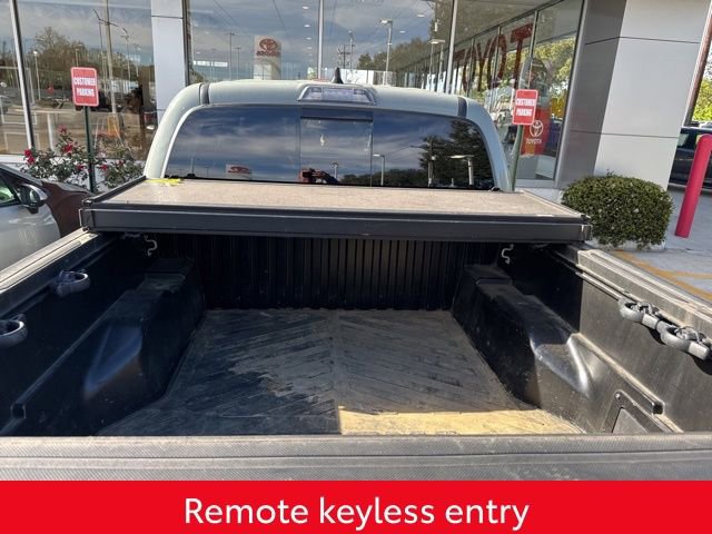 Used 2022 Toyota Tacoma TRD Sport image 5