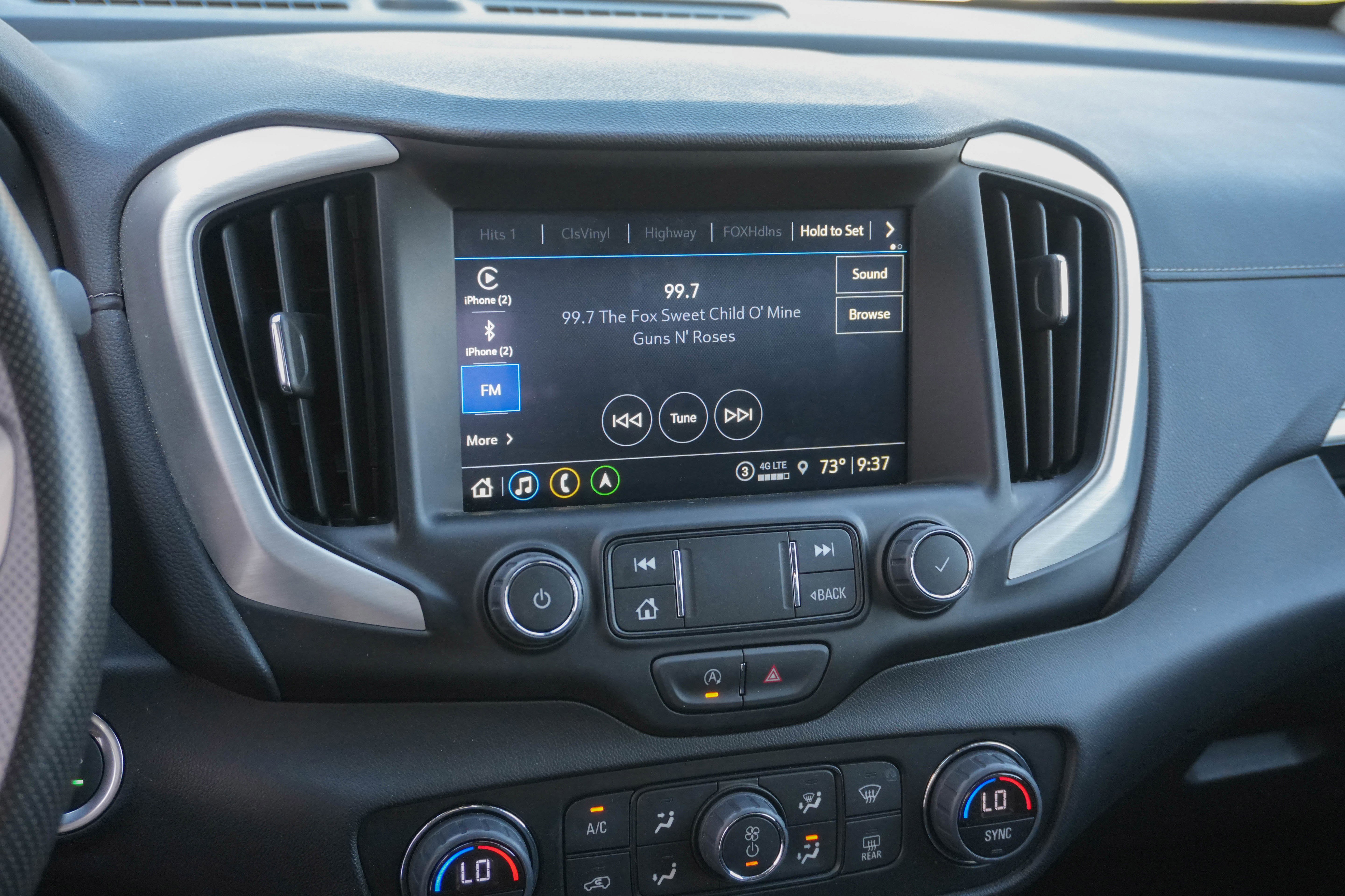 Used 2024 GMC Terrain SLE w/ Driver Convenience Package FWD image 21