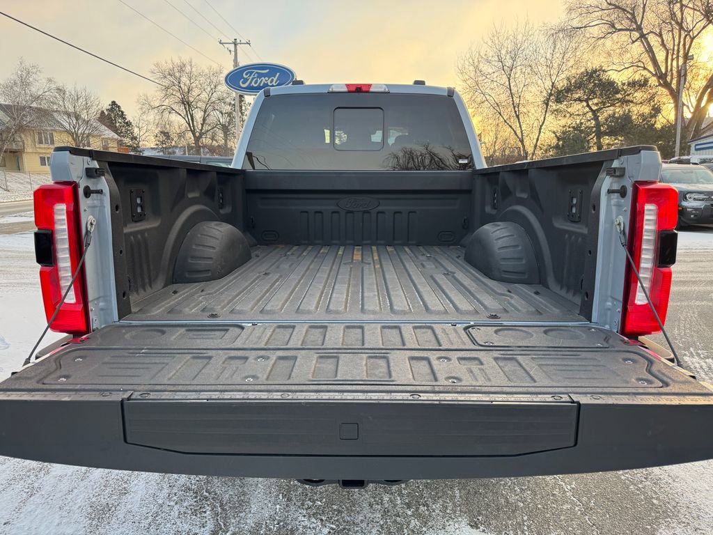 Used 2024 Ford F250 Lariat w/ Lariat Ultimate Package image 11