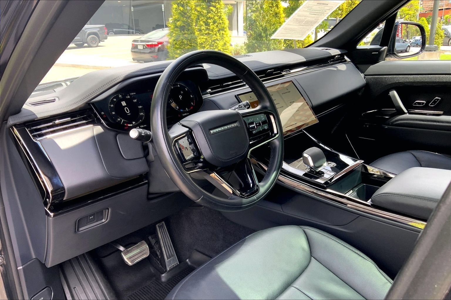 Certified 2024 Land Rover Range Rover Sport Dynamic SE AWD/4WD image 17
