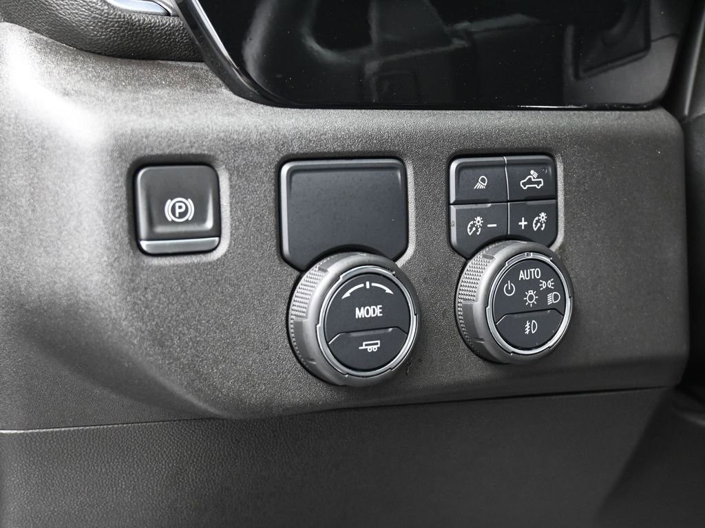 Used 2022 Chevrolet Silverado 1500 High Country image 16