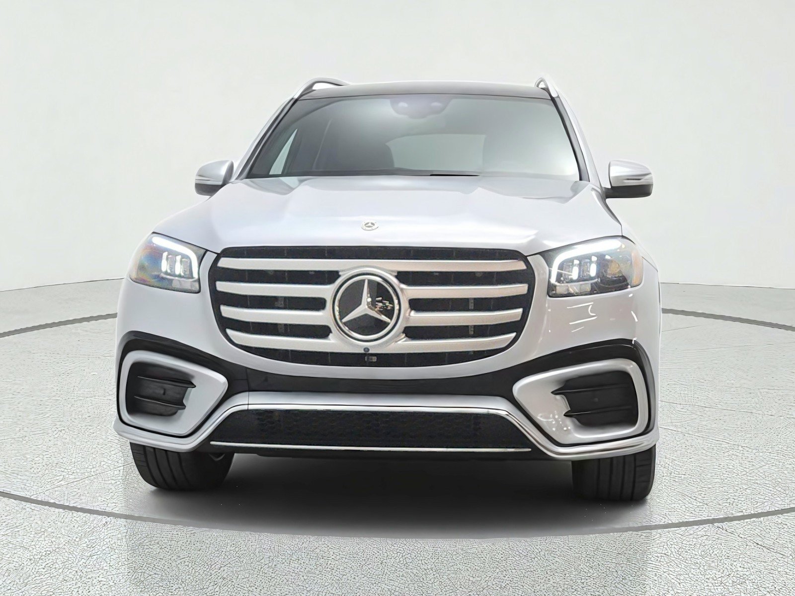 Certified 2025 Mercedes-Benz GLS 450 4MATIC w/ AMG Line Exterior image 2