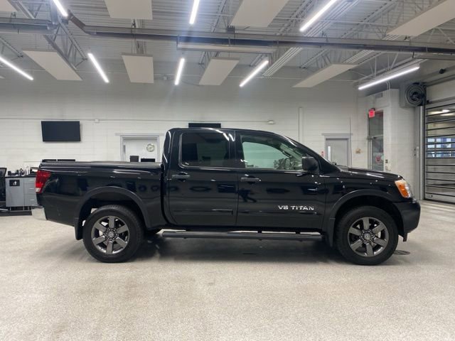 Used 2015 Nissan Titan SV w/ SV Value Truck Package image 4