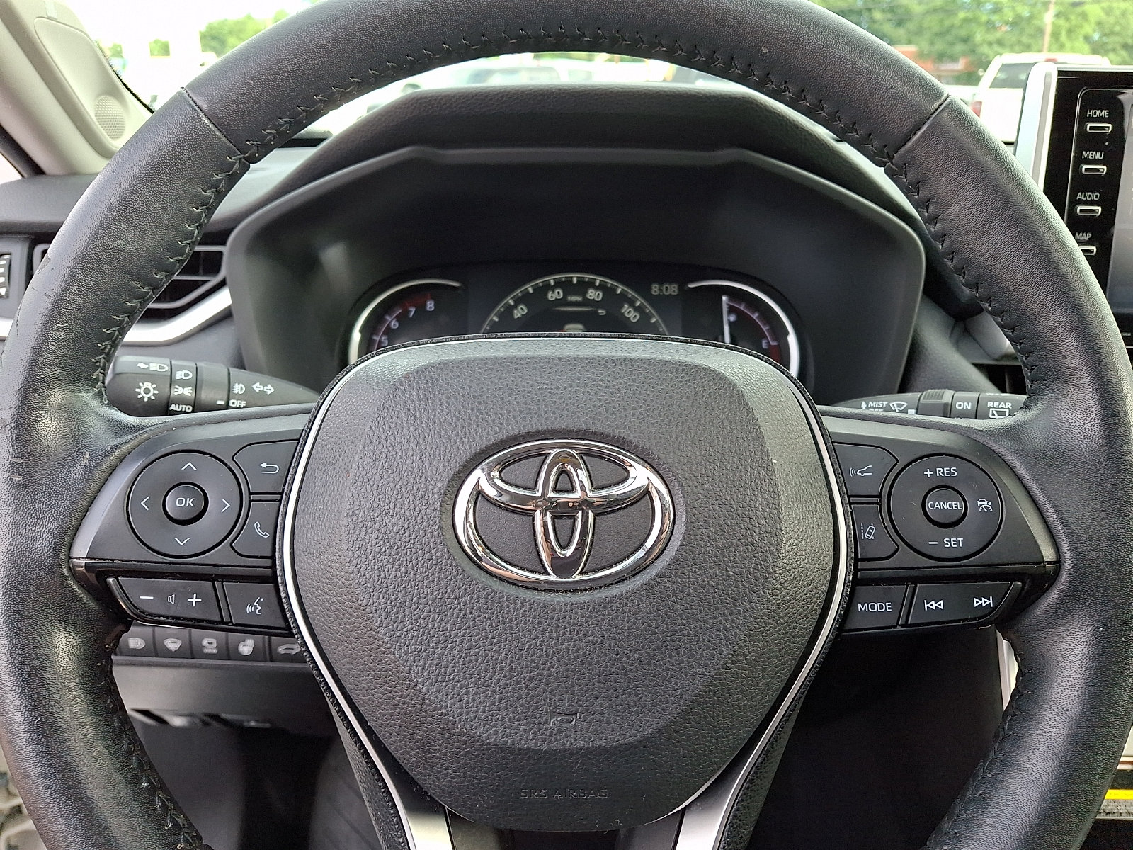 Used 2020 Toyota RAV4 Limited AWD/4WD image 22