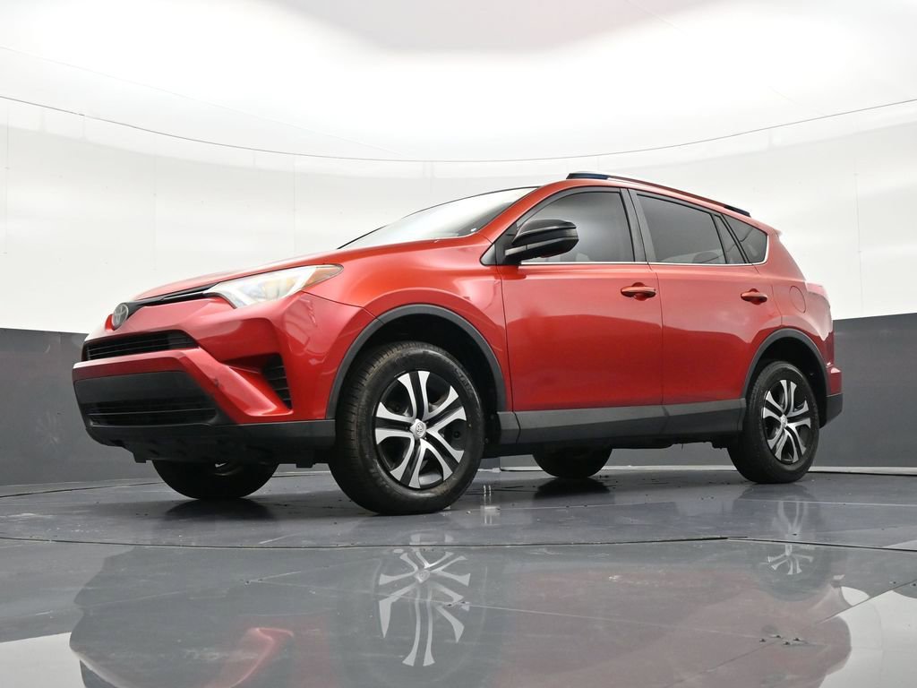 Used 2017 Toyota RAV4 LE image 26