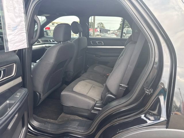 Used 2017 Ford Explorer XLT AWD/4WD image 10