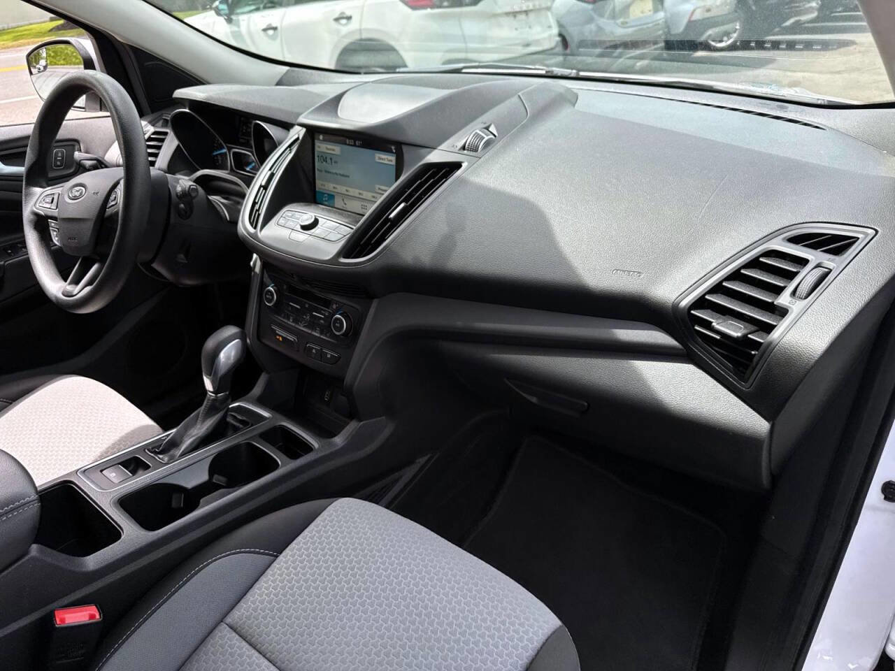 Used 2019 Ford Escape SE AWD/4WD image 9
