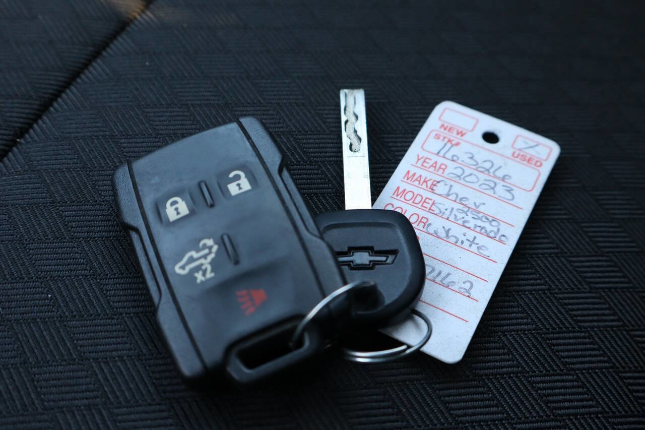 Used 2023 Chevrolet Silverado 2500 LT image 30