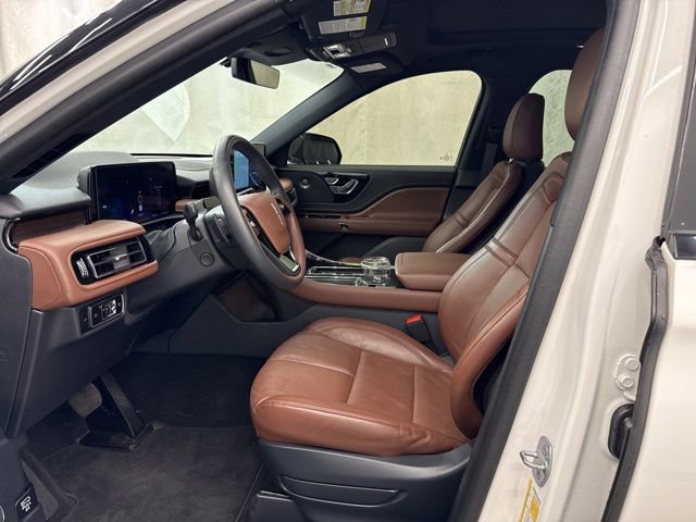 Used 2025 Lincoln Aviator Reserve w/ Jet Appearance Package AWD/4WD image 21