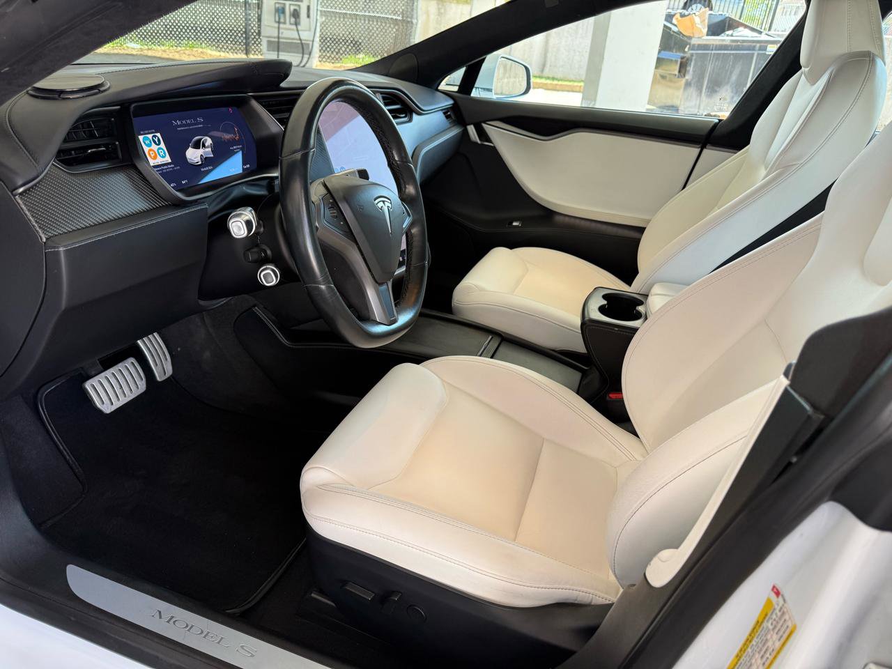 Used 2021 Tesla Model S Performance image 28