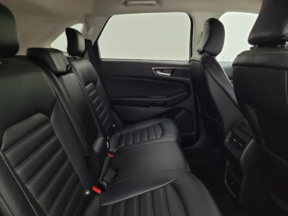 Used 2024 Ford Edge SEL image 19
