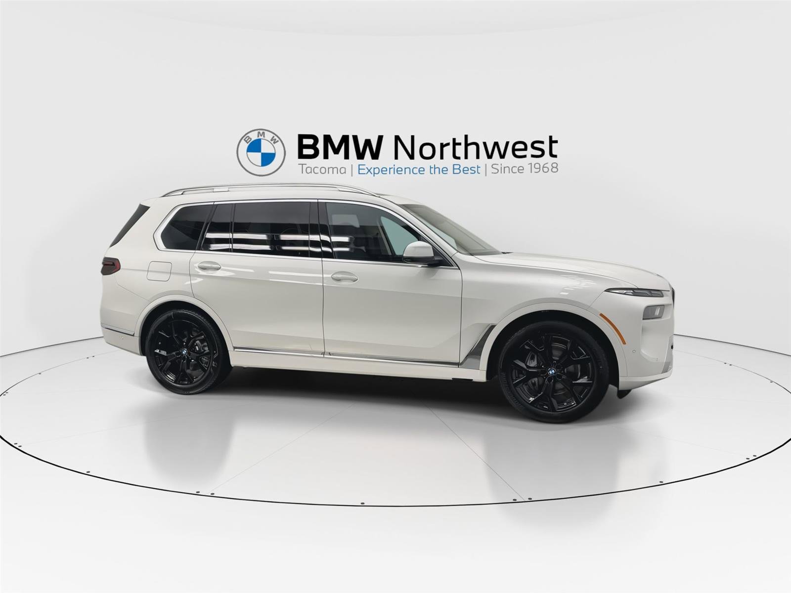 New 2026 BMW X7 xDrive40i w/ Premium Package image 5