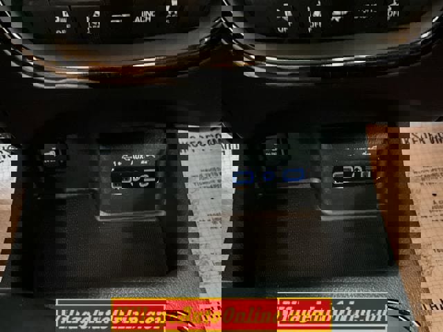 Used 2018 Dodge Durango SRT w/ SRT Interior Appearance Group image 23