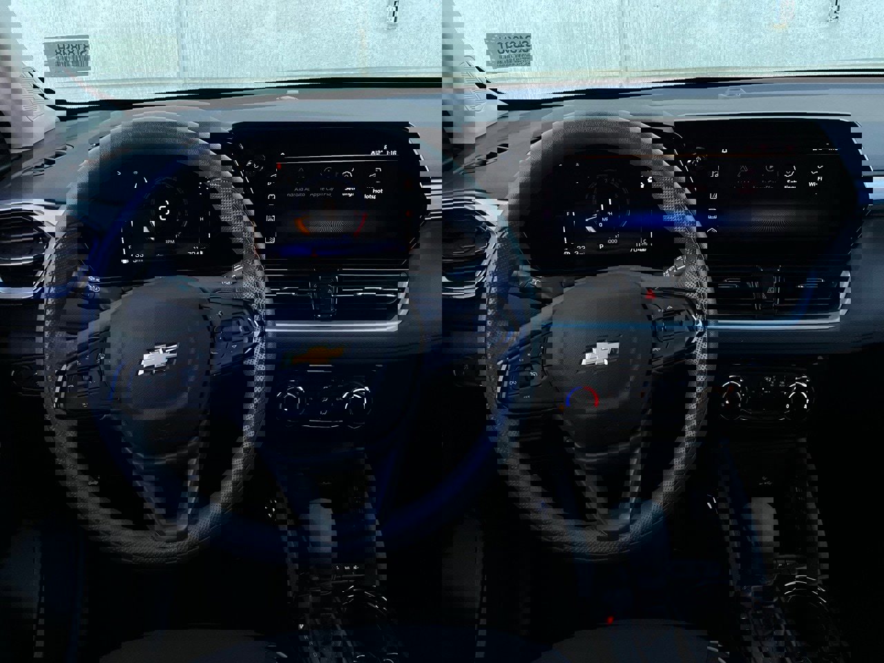 Used 2025 Chevrolet TrailBlazer LT image 12