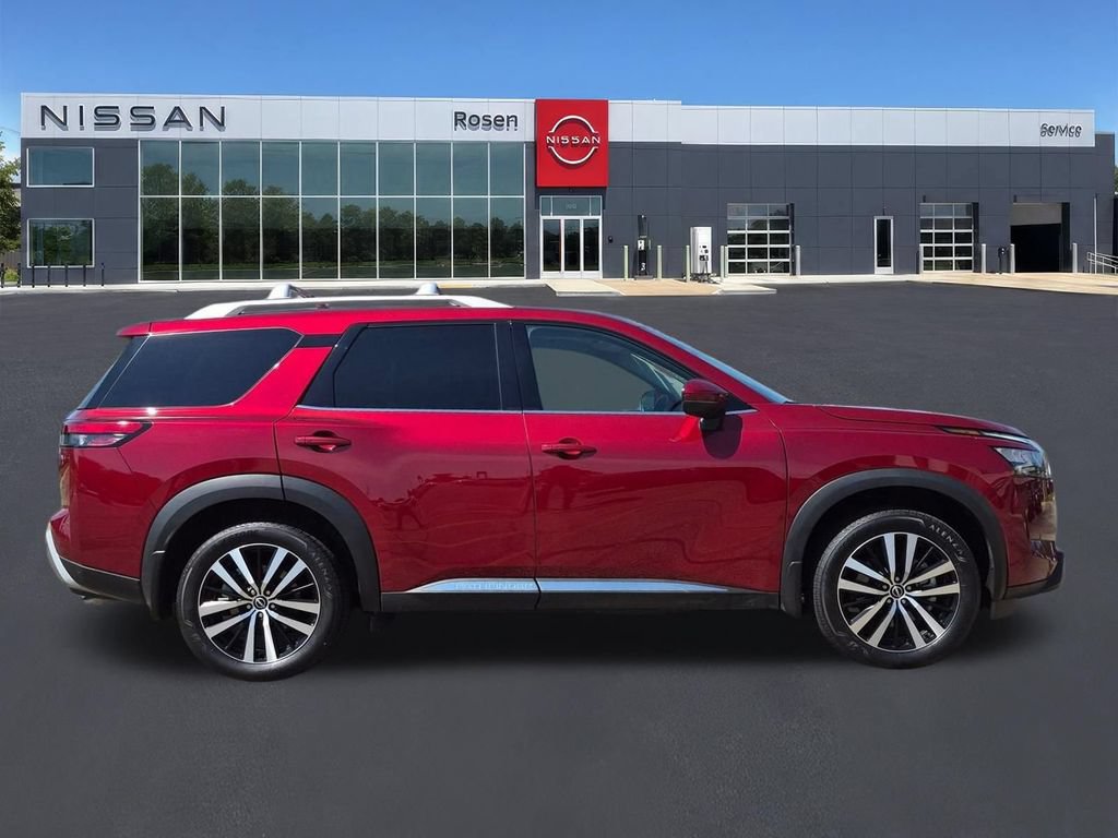 Used 2025 Nissan Pathfinder Platinum w/ Cargo Package FWD image 2