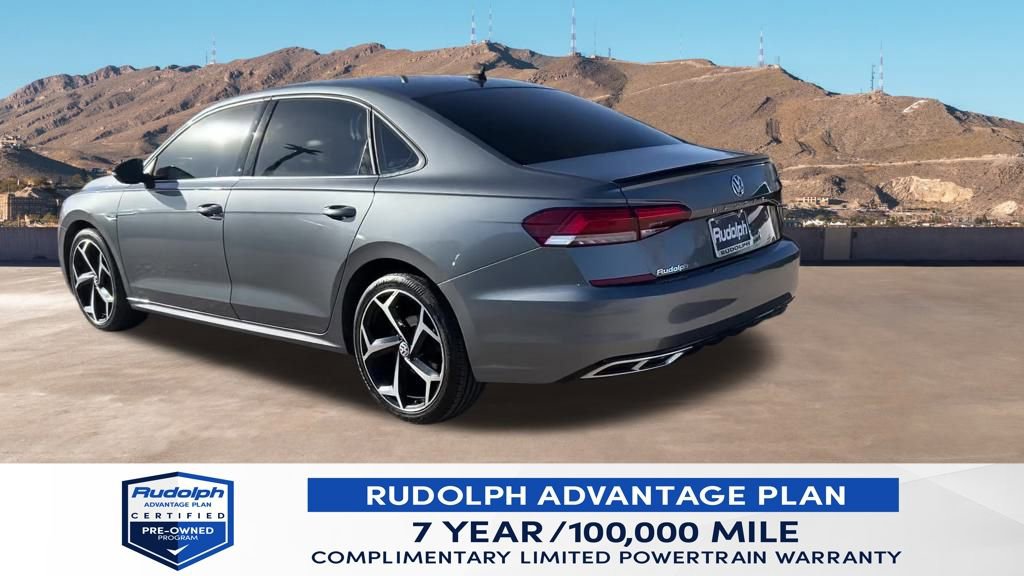 Used 2022 Volkswagen Passat 2.0T R-Line image 2