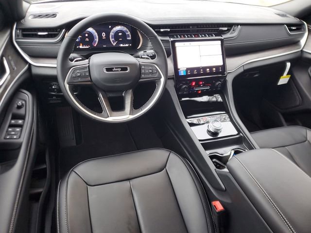 New 2025 Jeep Grand Cherokee L Limited w/ Black Appearance Package image 13
